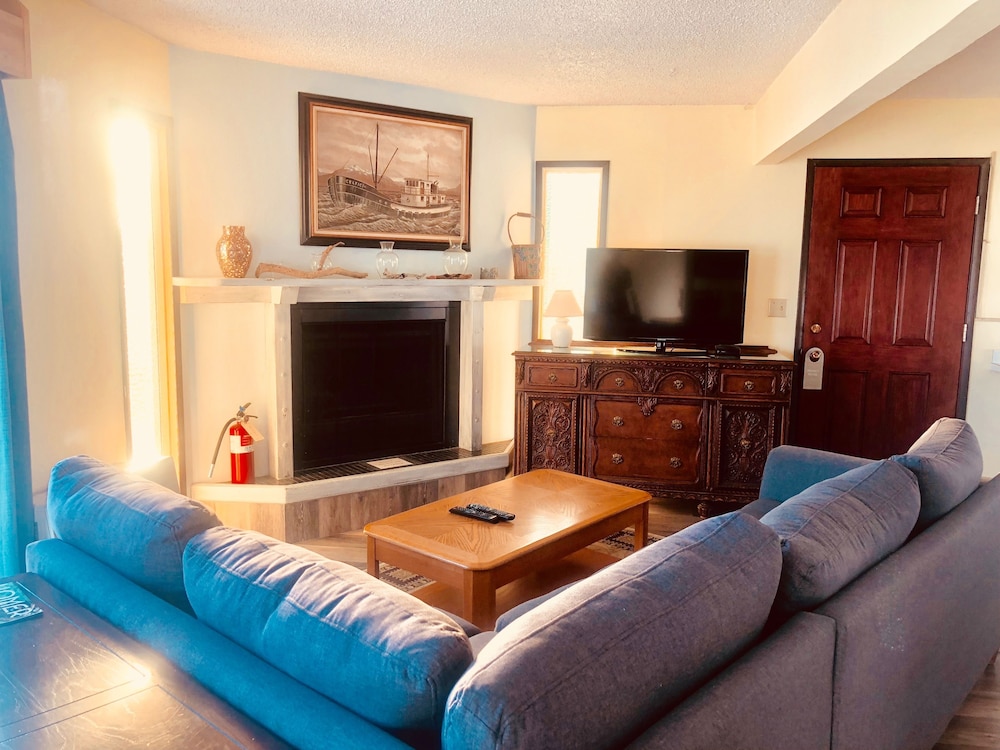 Woodside Suite #1, Two Bedrooms with Kitchen, partial view, stairs