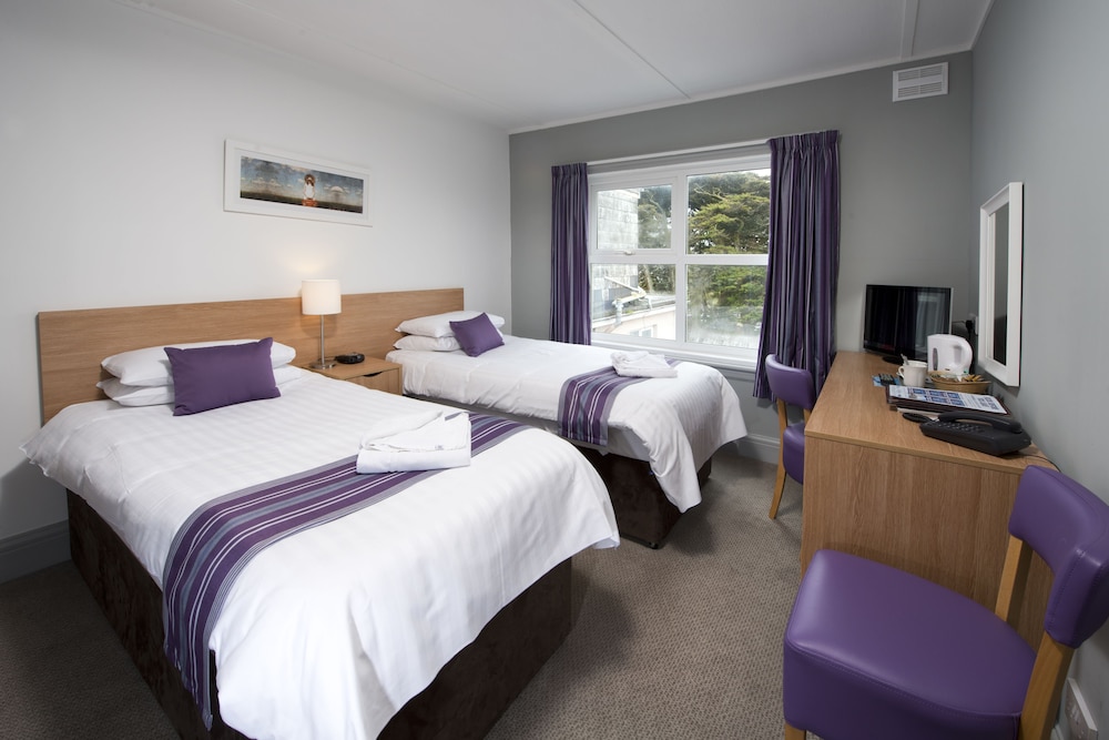 Standard Twin Room - Photo 6