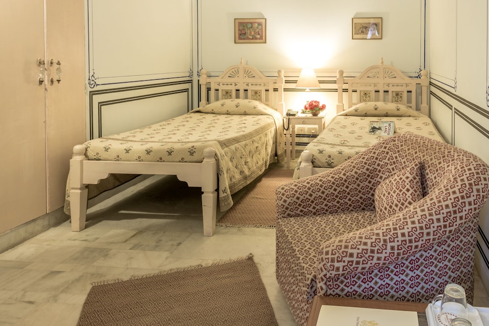 Standard Room - Photo 1
