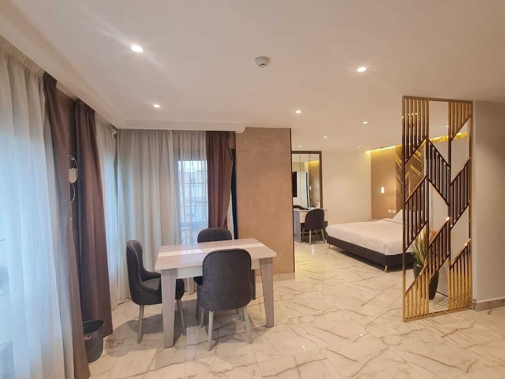 Junior Suite