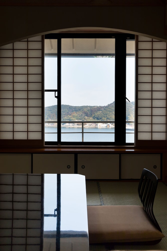 Japanese Style Sextuple Room, Private Bathroom photo 3