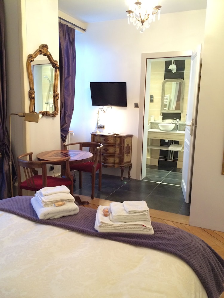 Comfort Double Room Single Use (Louis - Christophe) photo 3