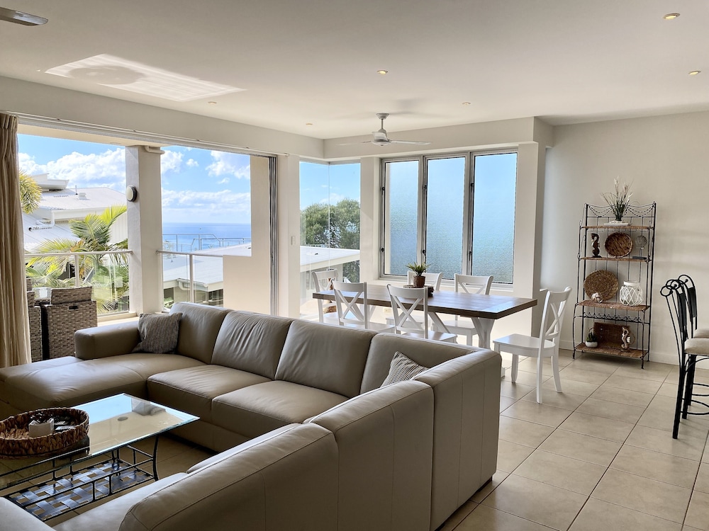 Apartment, 2 Bedrooms, Balcony, Partial Ocean View