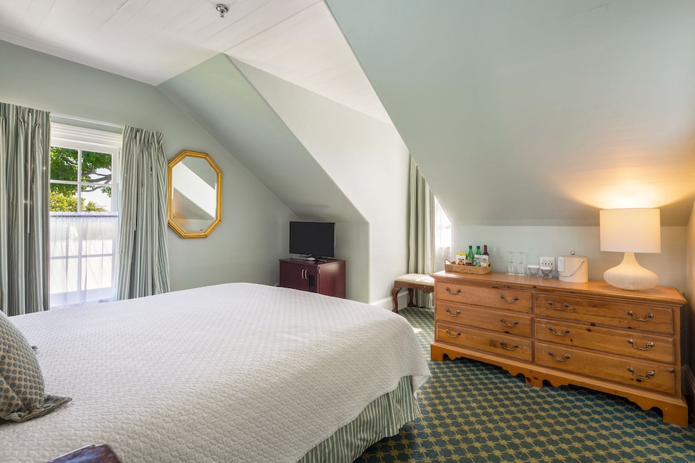 Suite, 1 Bedroom (James Haskins), photo 6