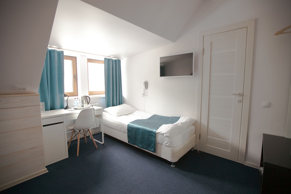 Standard Twin Room, Non Smoking photo 2