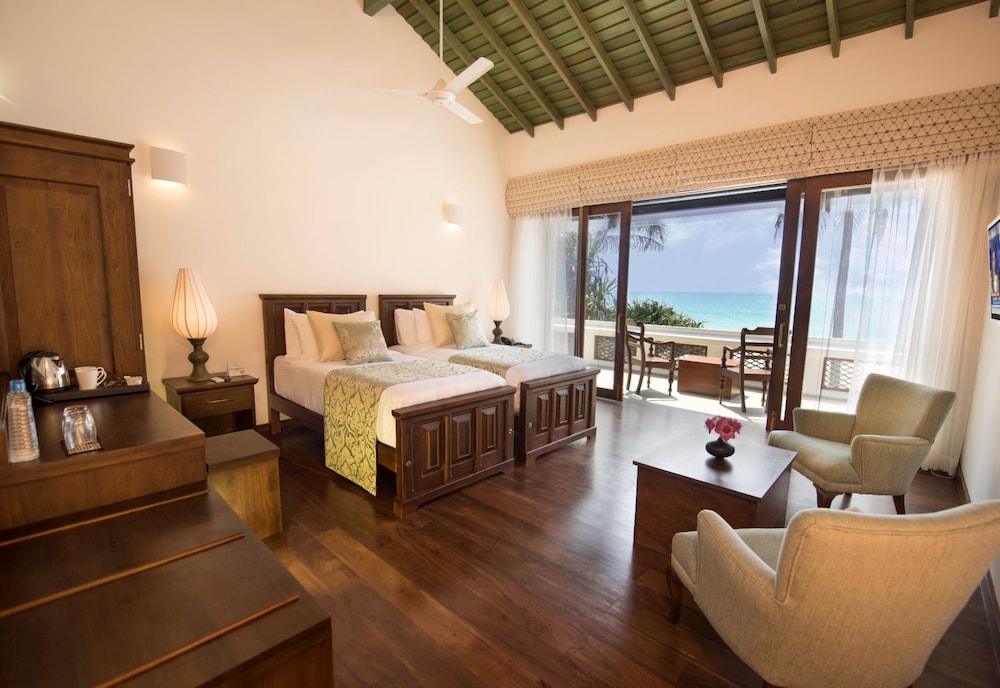 Deluxe Room, Balcony, Sea View photo 2