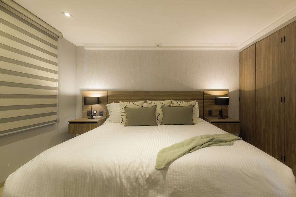 Luxury Apartment, 2 Bedrooms - Photo 26