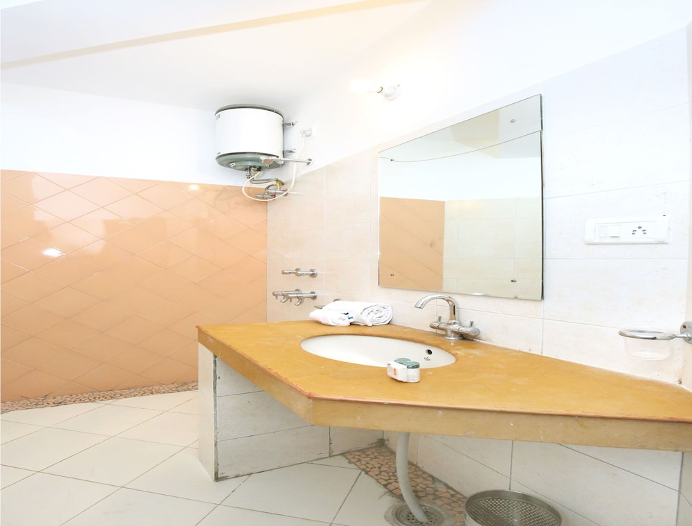 Double or Twin Room photo 3