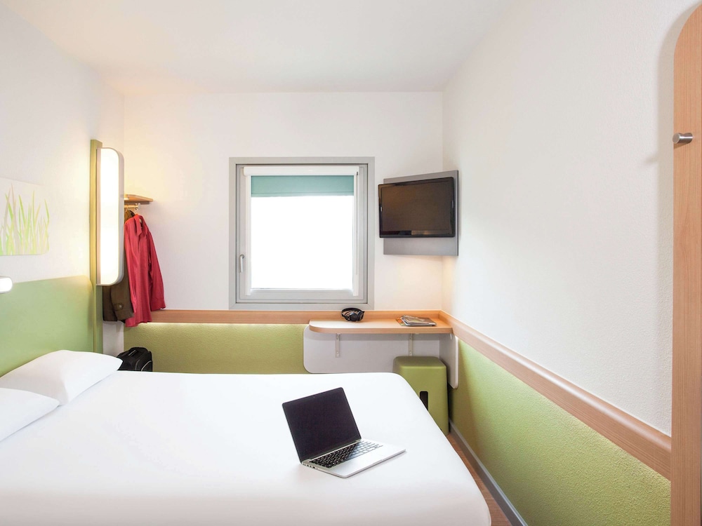 Twin Room, 2 Twin Beds - Photo 8