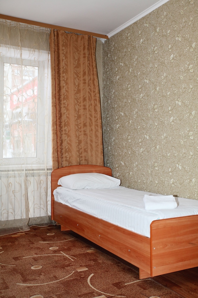 Economy Twin Room photo 1