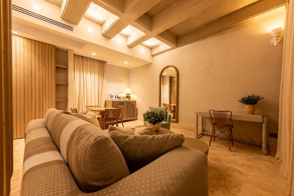Studio Suite photo 2