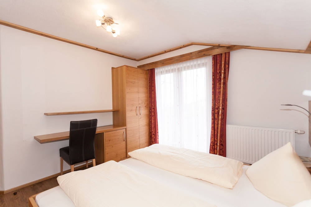 Junior Suite, Balcony (Mittagskofel) photo 3