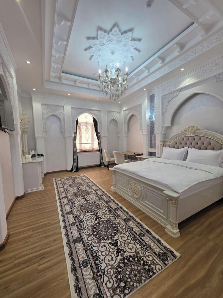 Deluxe Studio Suite