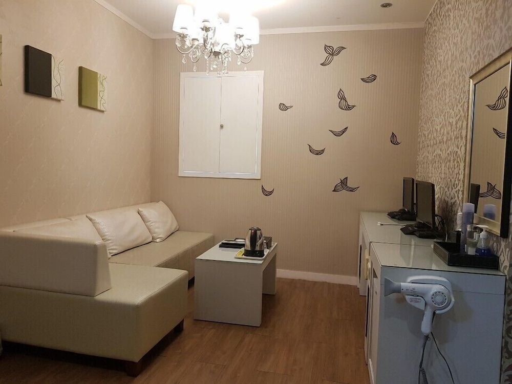 Premier Twin Room photo 3
