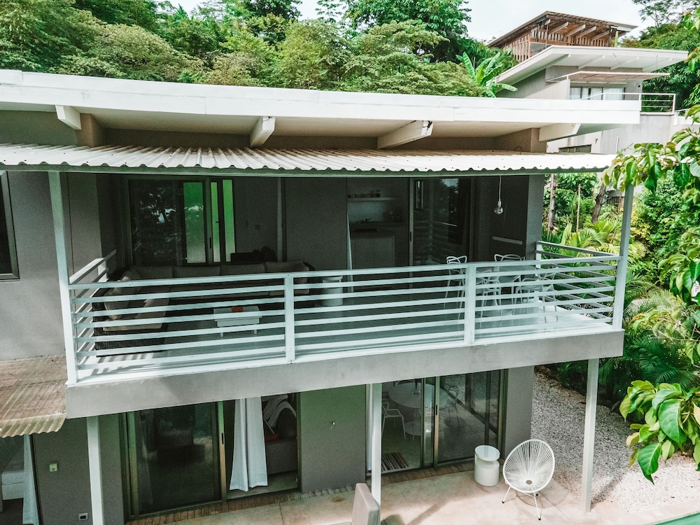 Standard Apartment, Ocean View photo 2
