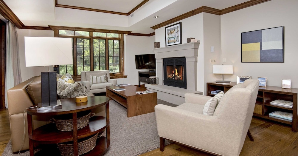 Condo, 2 Bedrooms