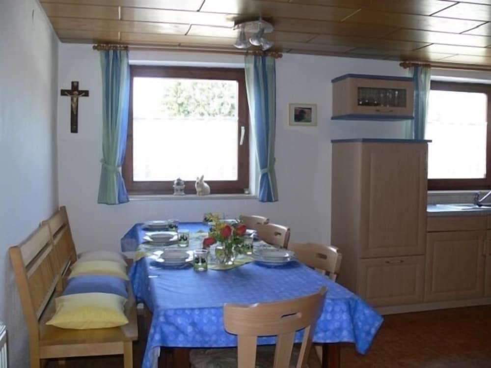 Apartment (2)