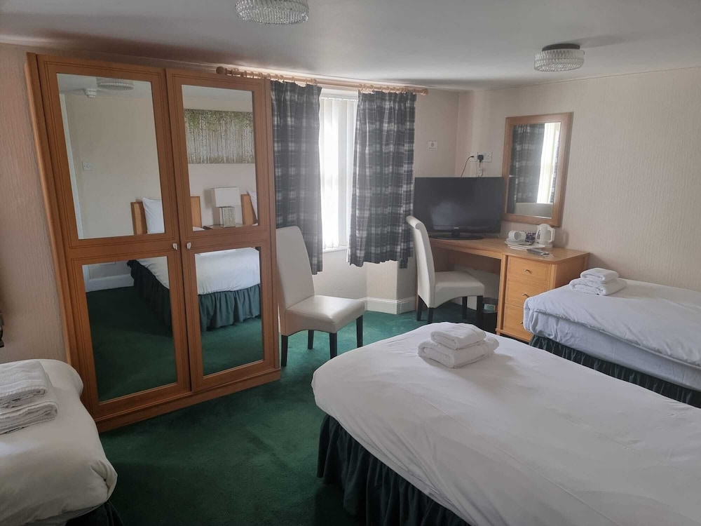 Standard Triple Room photo 2