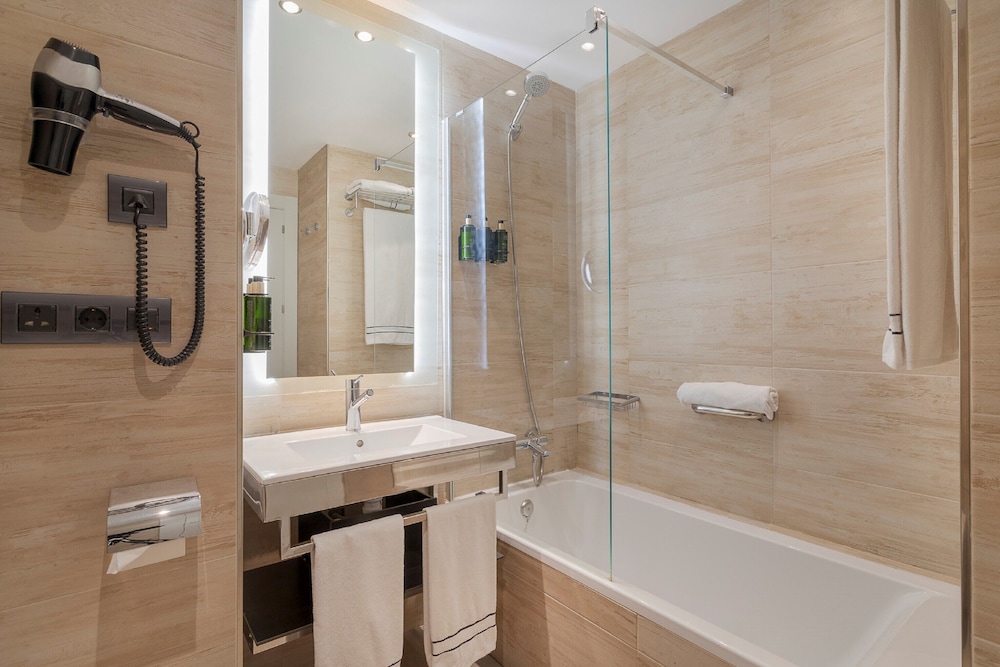 The Level, Room, Pool Access (Adults Only) - Photo 6
