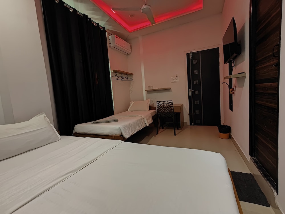 Deluxe Single Room, 1 Bedroom, Smoking, Air conditioning photo 3