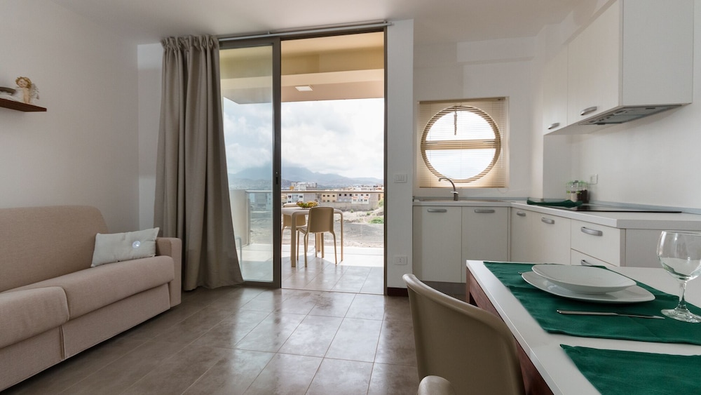Comfort Apartment, 1 Bedroom, Kitchenette, Partial Ocean View (Type A) photo 1