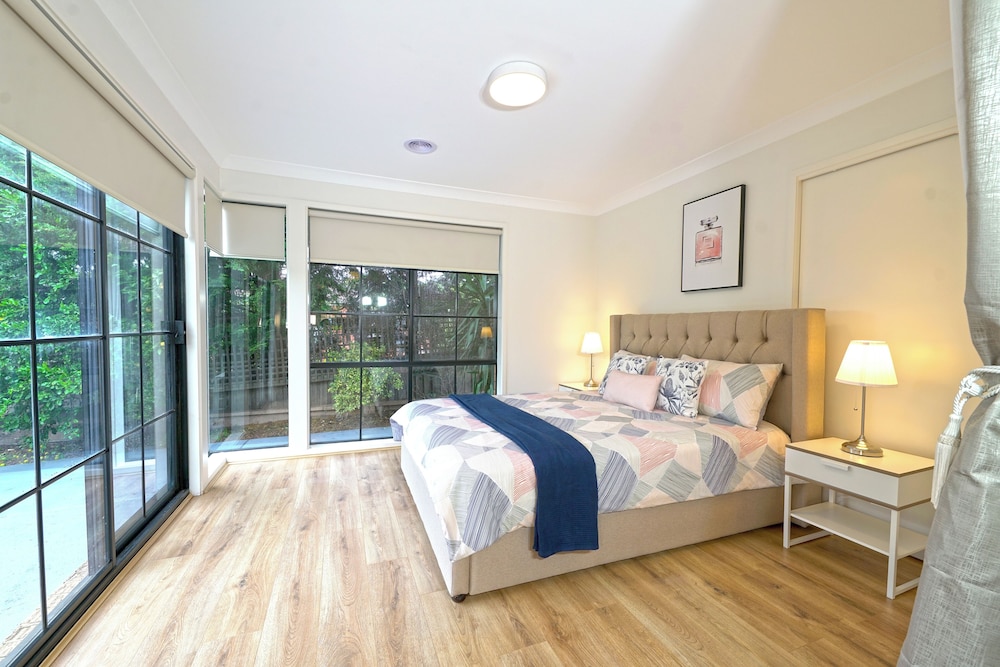Superior House photo 1