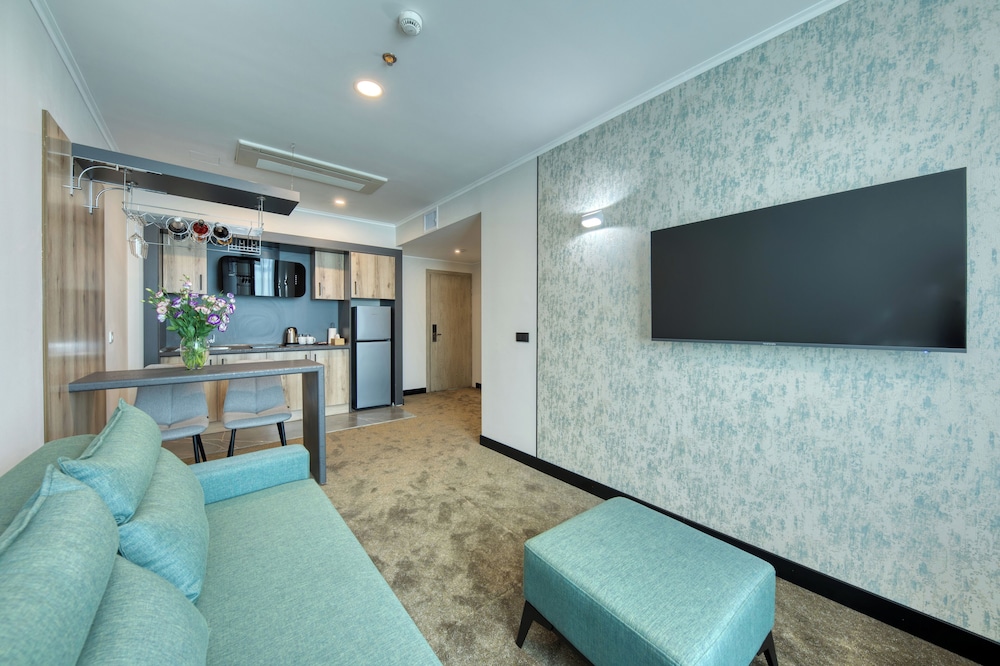 Executive Quadruple Room, 2 Bedrooms, City View