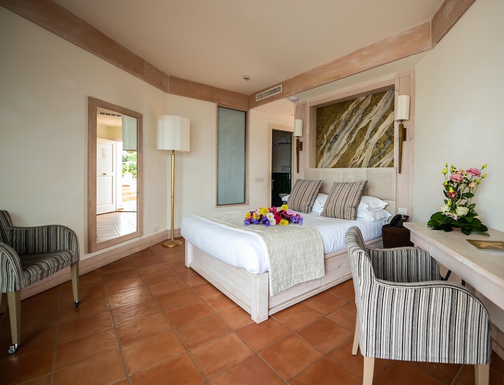 Deluxe Room, Sea View - Photo 2