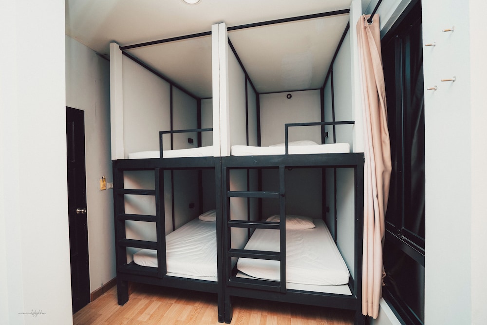 4 Bed Mixed Dormitory Room photo 1
