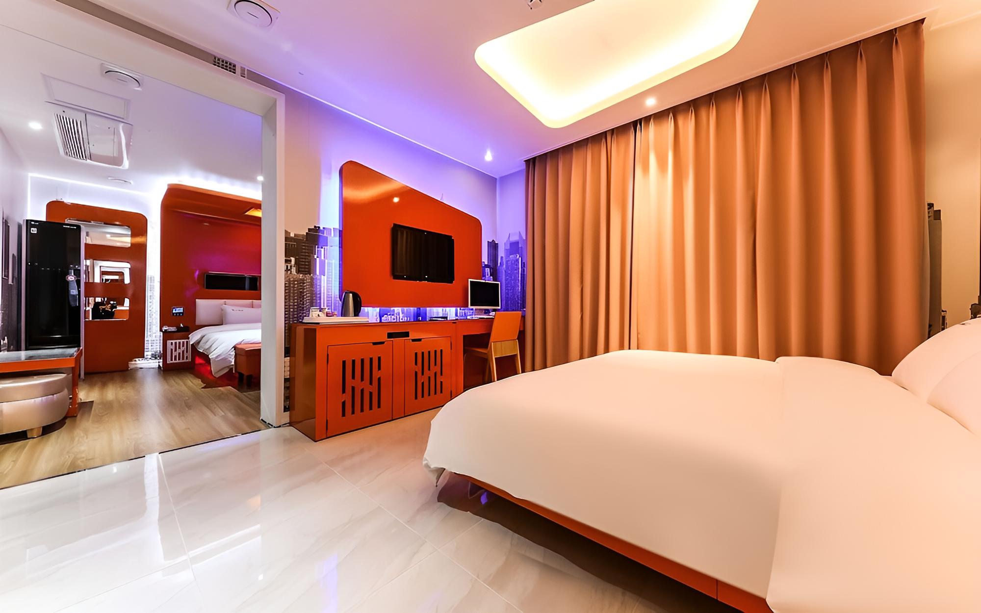 Room (Suite (Netflix available 2 beds)) photo 3