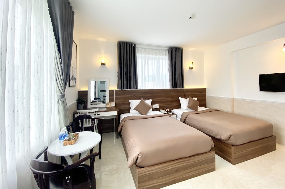 Standard Twin Room - Photo 3