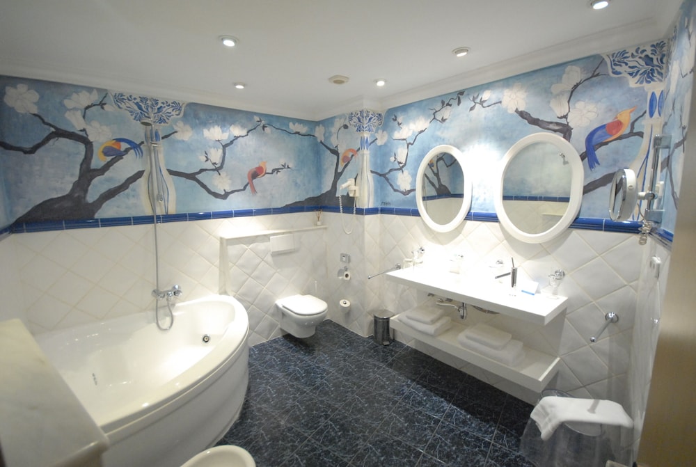 Double Room - Photo 6