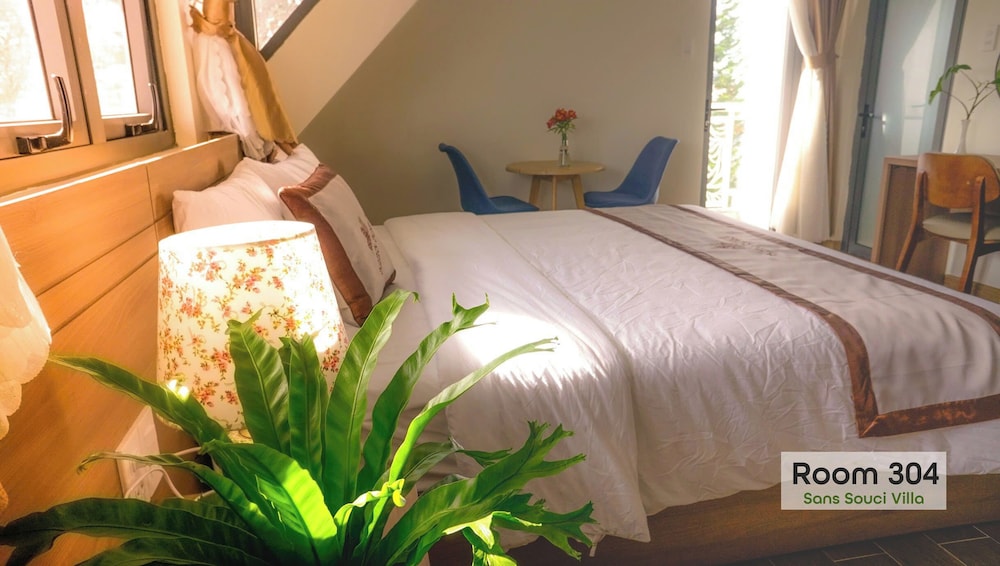 Luxury Double Room Single Use, Balcony, Courtyard View