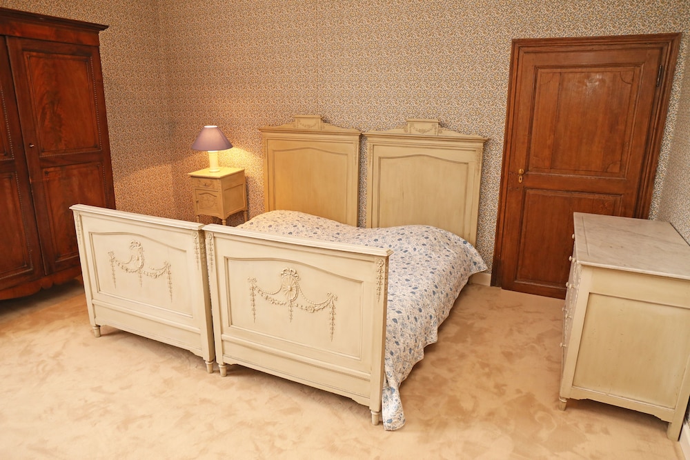 Junior Twin Room, 2 Twin Beds (Jardin fleuri) photo 1
