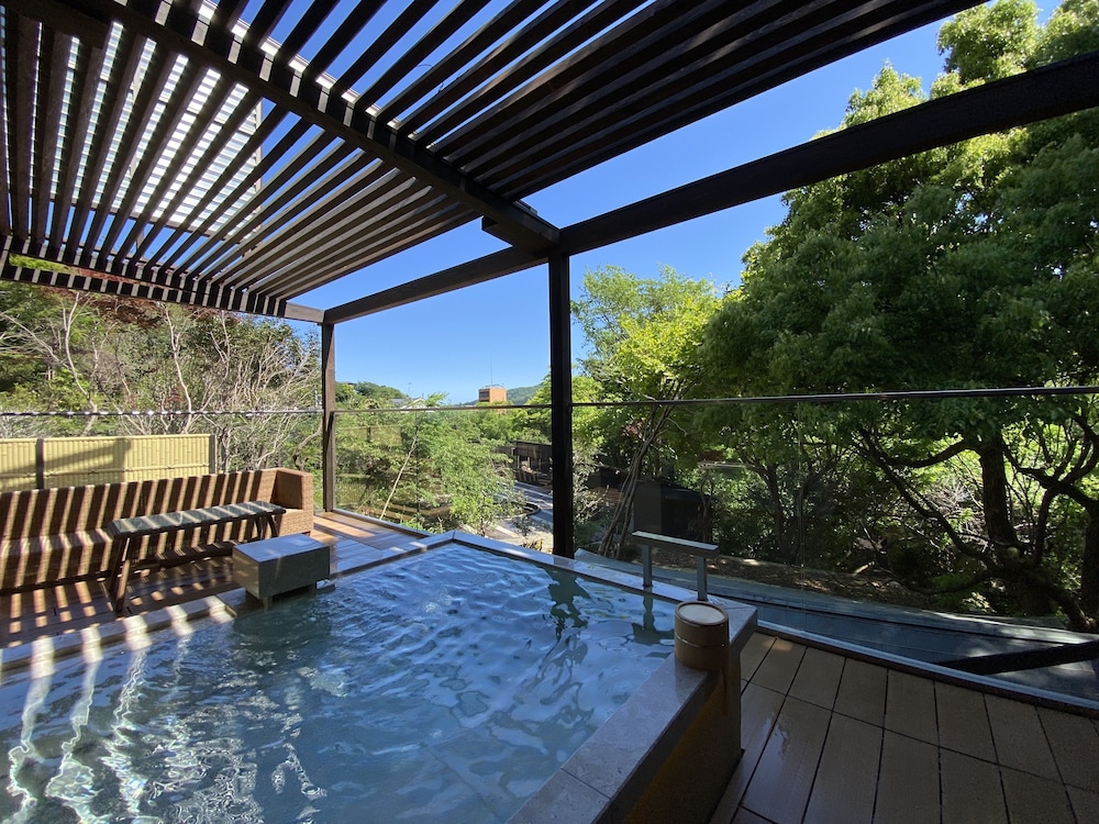 Japanese Twin Room "Takamado" With Open Air Bath, Non Smoking photo 2
