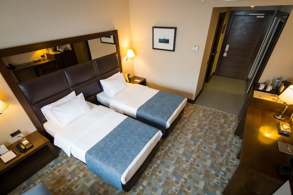 Standard Double Room, City View
