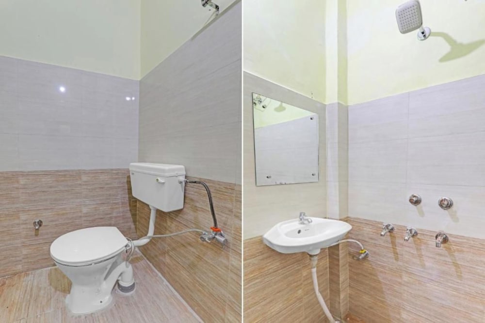 Classic Triple Room, City View photo 2