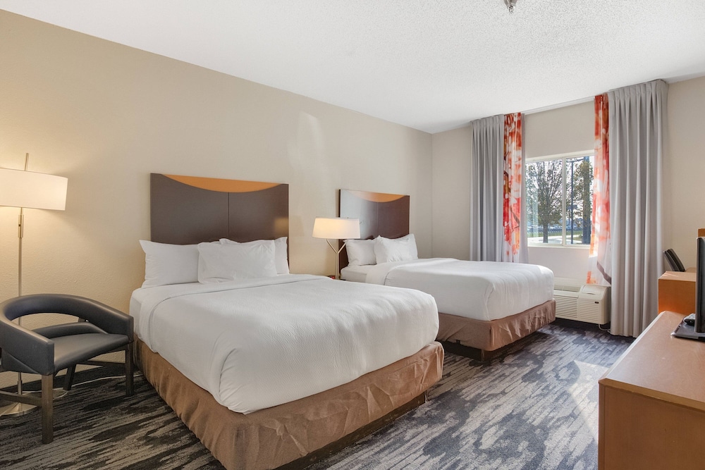 Room, Multiple Beds - Photo 3