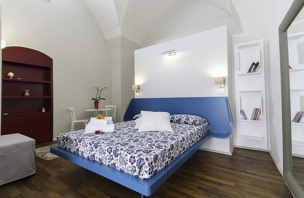 Double Room - Photo 2