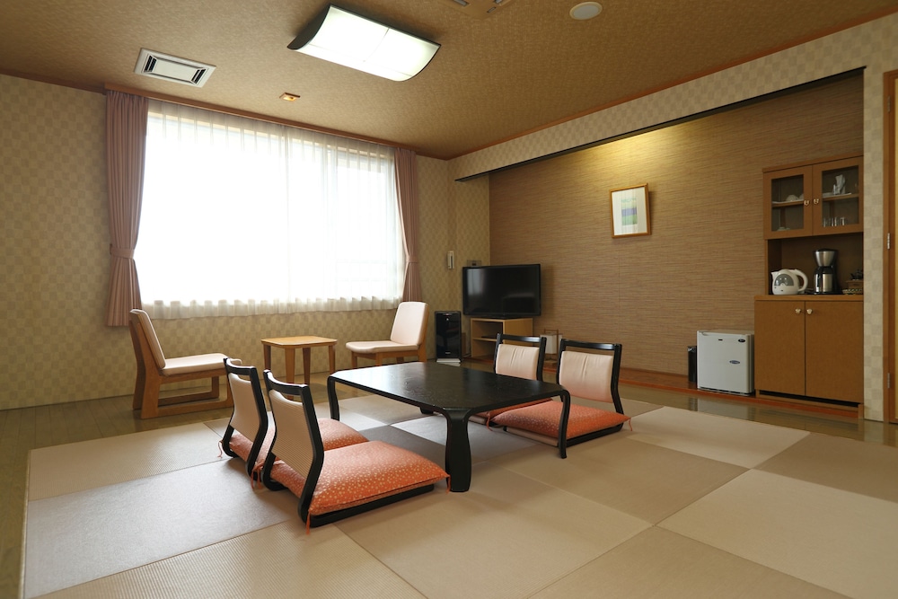 Standard Japanese Style Room photo 1