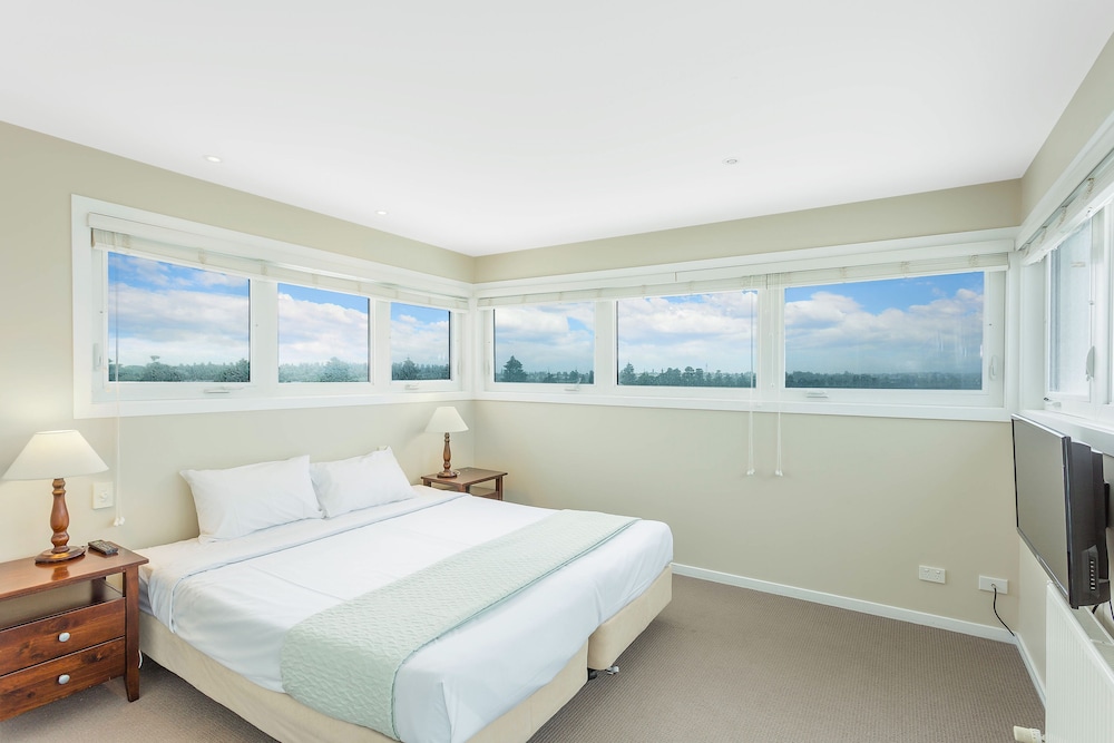 Merri Rise 3 Bedroom Penthouse photo 2