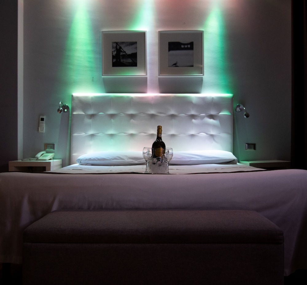 Superior Double Room, Jetted Tub photo 3