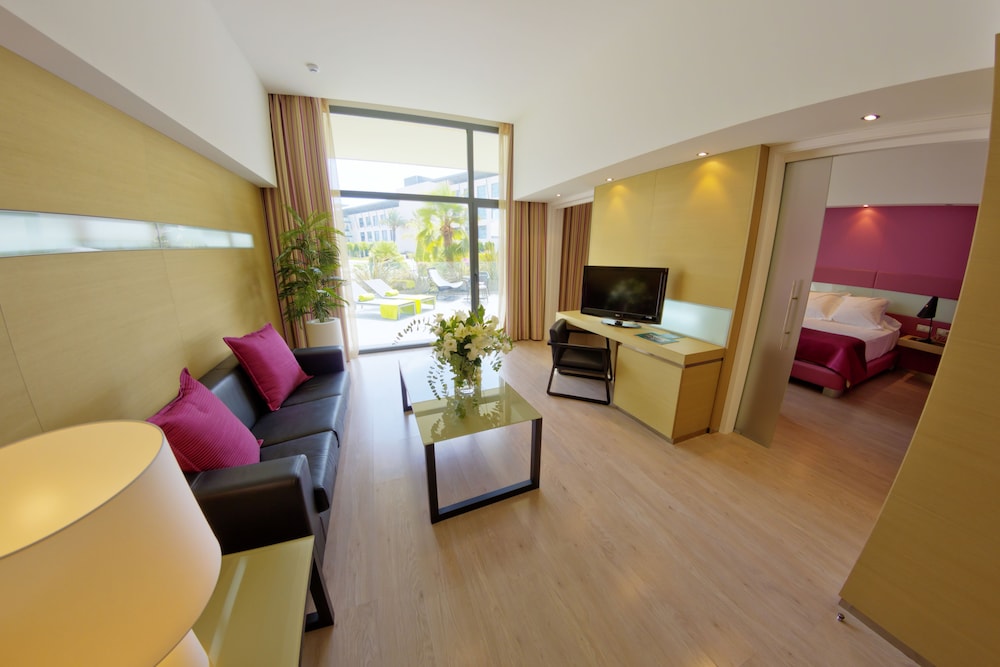 Junior Suite (3 adults)