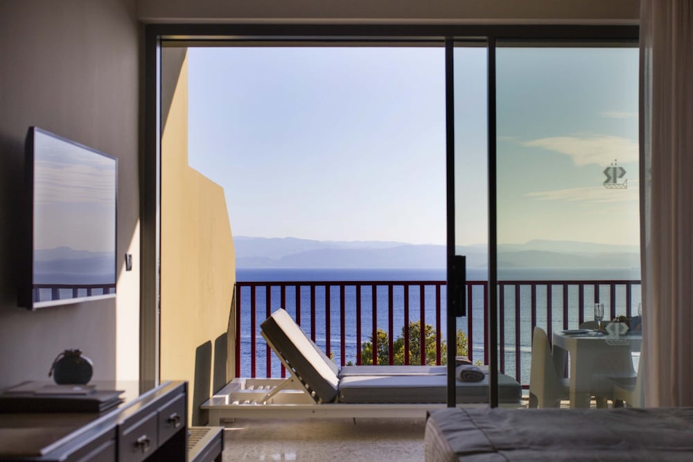 Executive Room, Sea View (Plus) - Photo 5