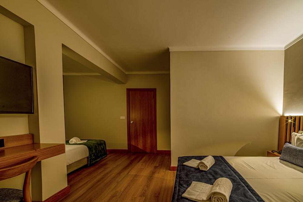 Classic Quadruple Room photo 3