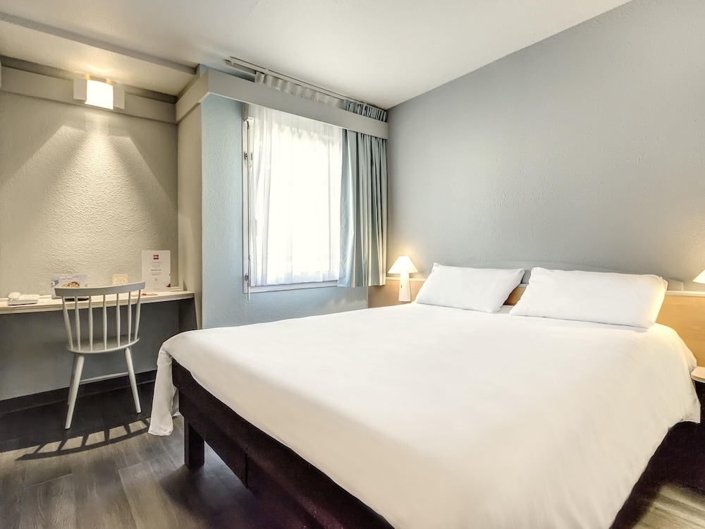 Single Room, 1 Double Bed