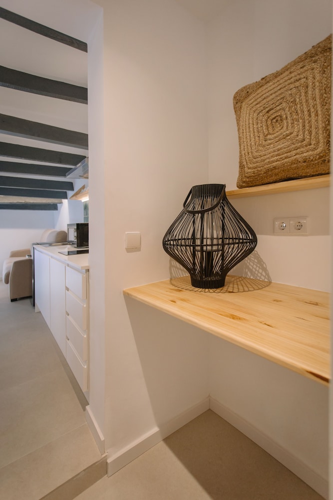 Studio, Ensuite - Photo 25