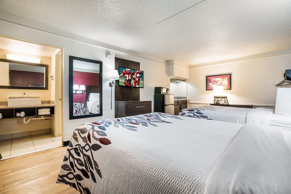 Deluxe Room, 2 Double Beds, Non Smoking, Kitchenette - Photo 3