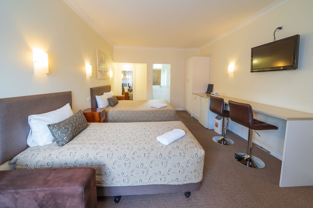 Superior Double or Twin Room, Accessible, Garden View photo 2