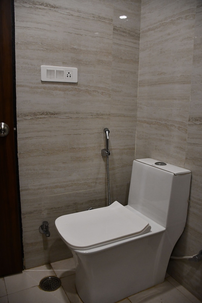 Deluxe Room - Photo 4